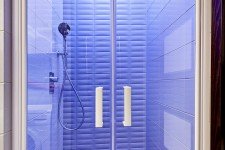   Ванная душ подсветка квартира-студия современный стиль